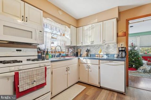 192 GREENE RD, Warminster, PA 18974