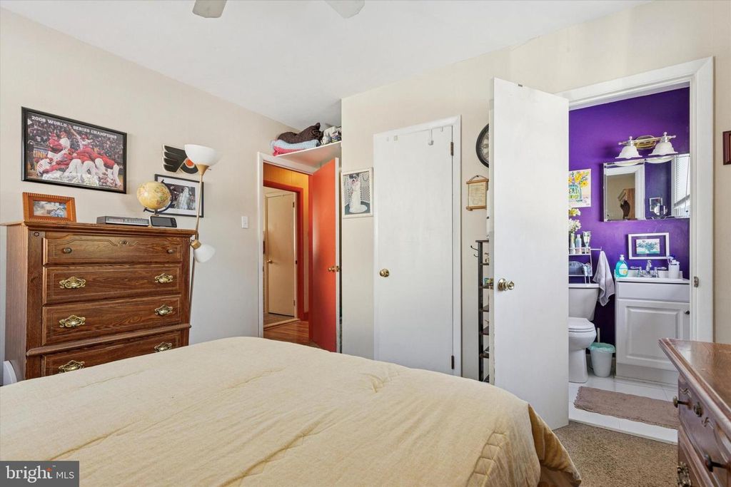 Image 15 of property listing at 192 GREENE RD, Warminster, PA 18974