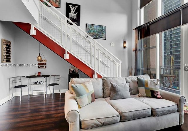 244 Biscayne Blvd 440, Miami, FL 33132