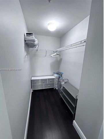 244 Biscayne Blvd 440, Miami, FL 33132