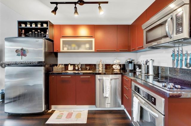 244 Biscayne Blvd 440, Miami, FL 33132