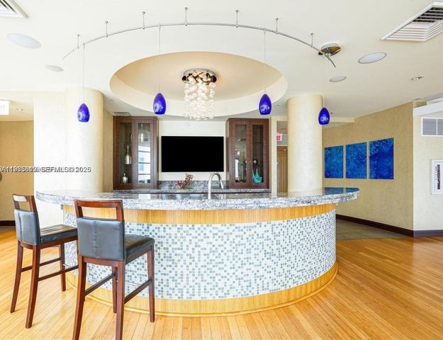 244 Biscayne Blvd 440, Miami, FL 33132