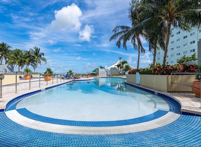 244 Biscayne Blvd 440, Miami, FL 33132