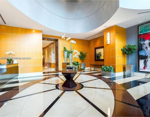 244 Biscayne Blvd 440, Miami, FL 33132