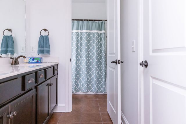 1202 Eliot Rd, Franklin, TN 37064