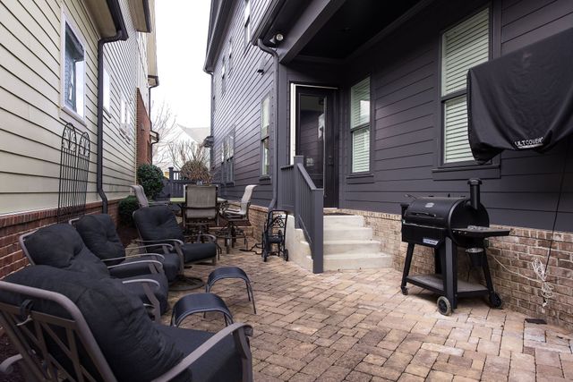 1202 Eliot Rd, Franklin, TN 37064