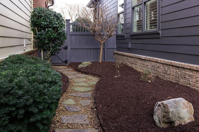 1202 Eliot Rd, Franklin, TN 37064