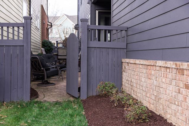 1202 Eliot Rd, Franklin, TN 37064