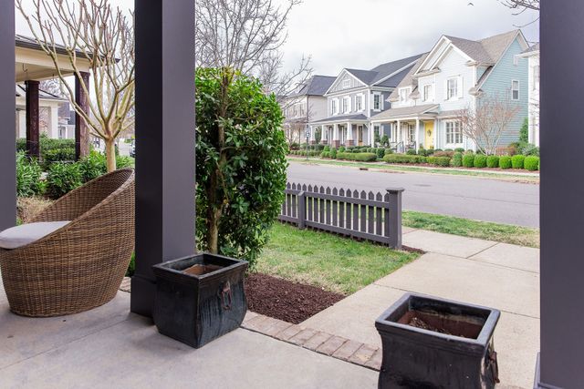 1202 Eliot Rd, Franklin, TN 37064