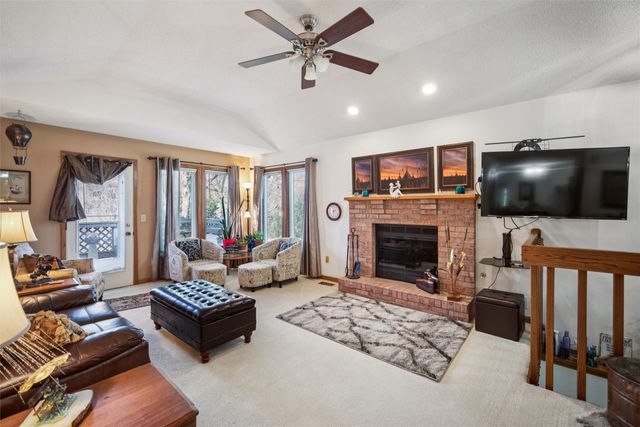 6809 Sharon Drive, Urbandale, IA 50322