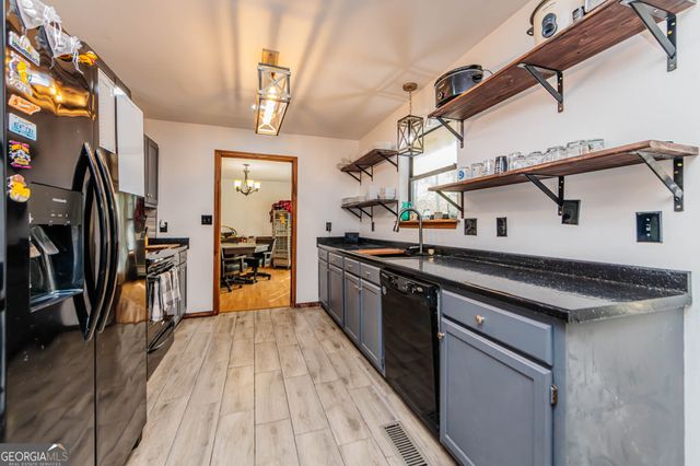 309 Dogwood Glen, Centerville, GA 31028