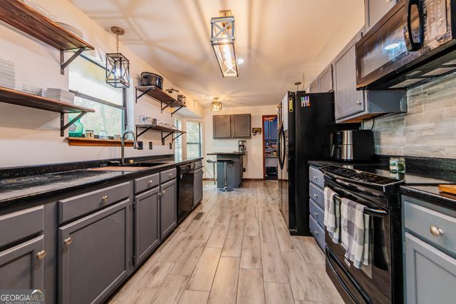 309 Dogwood Glen, Centerville, GA 31028