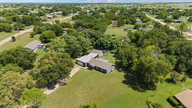 3821 High Meadows Drive, Alvarado, TX 76009