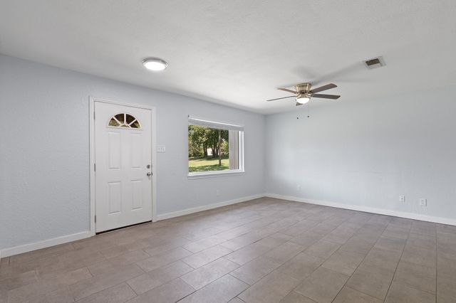 3821 High Meadows Drive, Alvarado, TX 76009