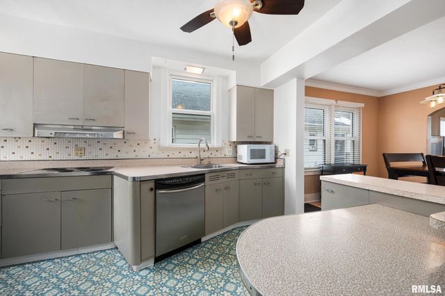 1208 W MARGARET Avenue, Peoria, IL 61604