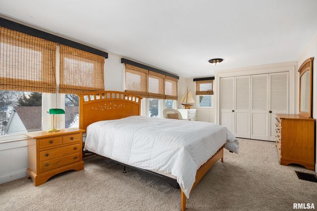 1208 W MARGARET Avenue, Peoria, IL 61604