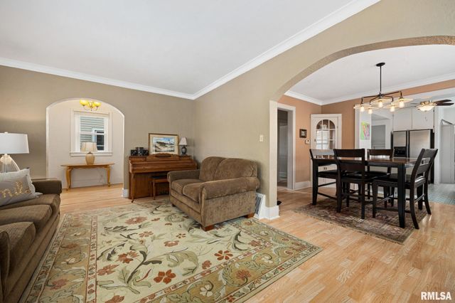 1208 W MARGARET Avenue, Peoria, IL 61604