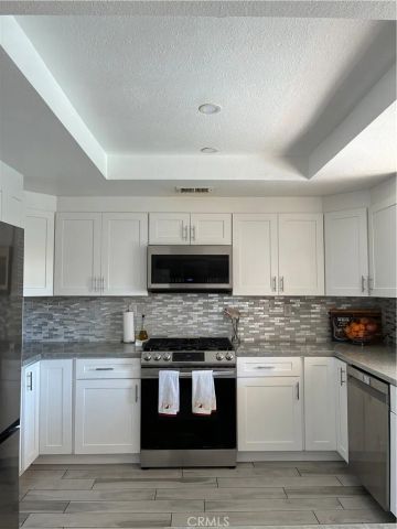 40060 Milkwood Lane, Murrieta, CA 92562