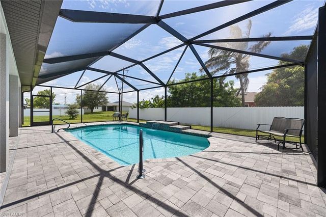 1110 NE 7th PL, Cape Coral, FL 33909