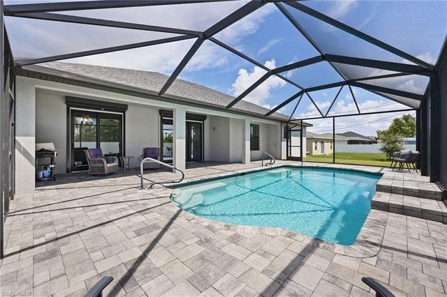 1110 NE 7th PL, Cape Coral, FL 33909