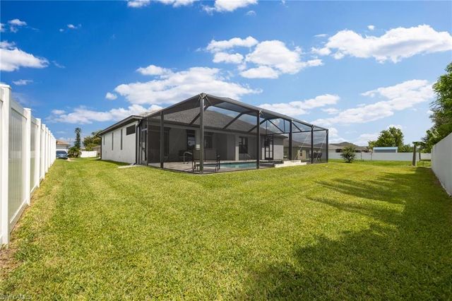 1110 NE 7th PL, Cape Coral, FL 33909