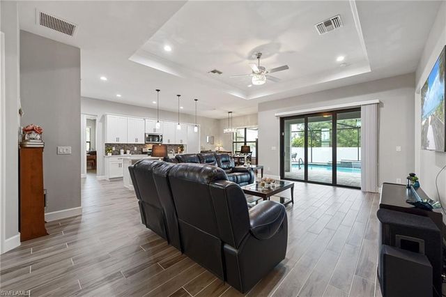 1110 NE 7th PL, Cape Coral, FL 33909