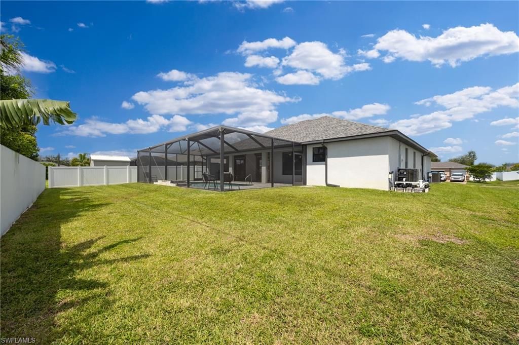Image 36 of property listing at 1110 NE 7th PL, Cape Coral, FL 33909