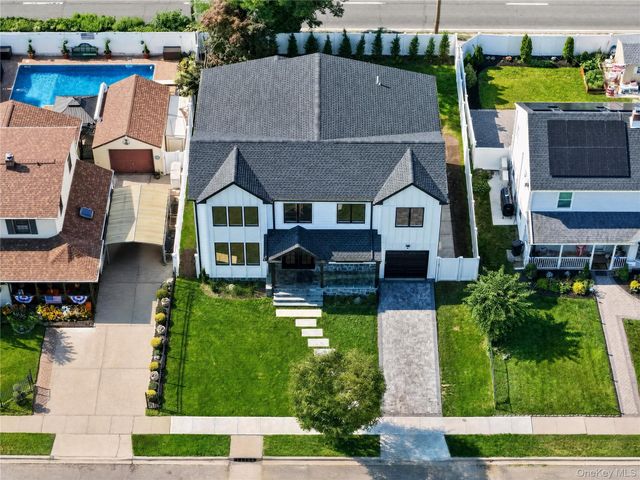 44 Meadow Lane, Levittown, NY 11756
