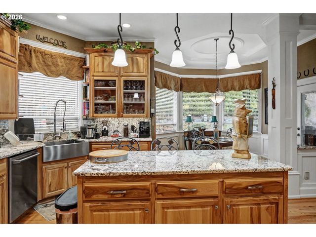 2727 Nw OLD FARM Ave, Salem, OR 97304