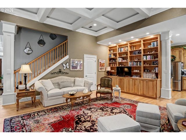 2727 Nw OLD FARM Ave, Salem, OR 97304