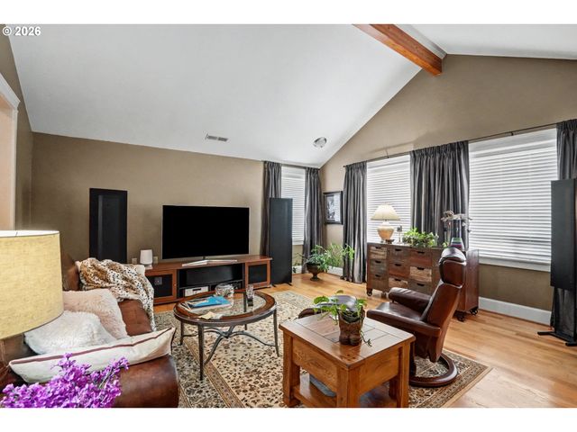 2727 Nw OLD FARM Ave, Salem, OR 97304