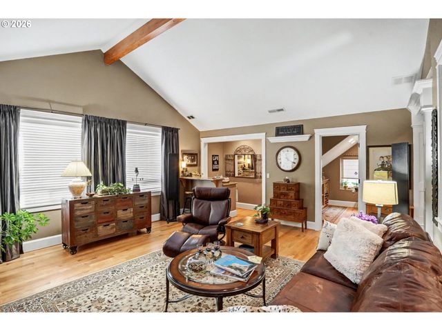 2727 Nw OLD FARM Ave, Salem, OR 97304