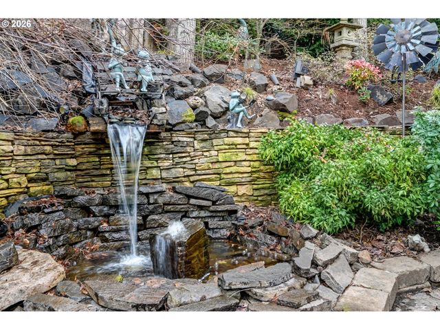 2727 Nw OLD FARM Ave, Salem, OR 97304