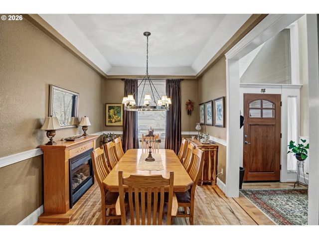 2727 Nw OLD FARM Ave, Salem, OR 97304