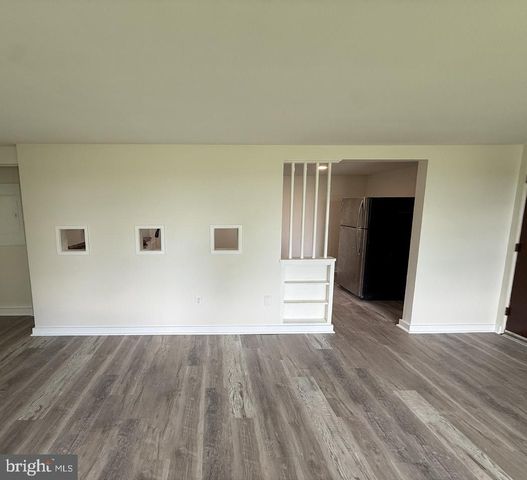 6000 CHAMBERS HILL RD, Harrisburg, PA 17111