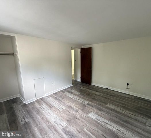 6000 CHAMBERS HILL RD, Harrisburg, PA 17111