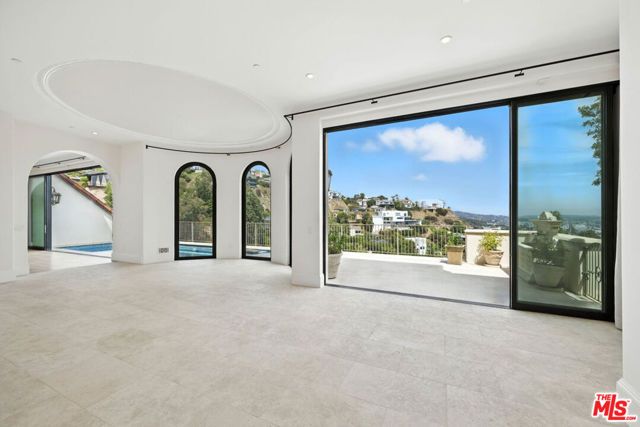 1675 Woods Drive, Los Angeles, CA 90069