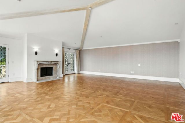 1675 Woods Drive, Los Angeles, CA 90069