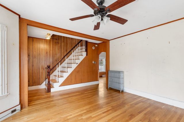 105 Centennial Ave, Gloucester, MA 01930