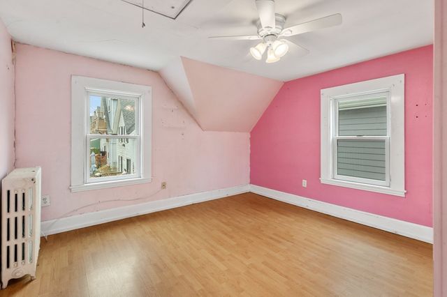 105 Centennial Ave, Gloucester, MA 01930