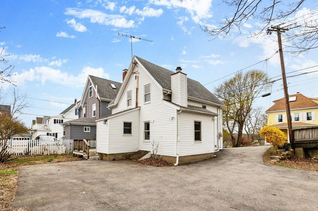 105 Centennial Ave, Gloucester, MA 01930
