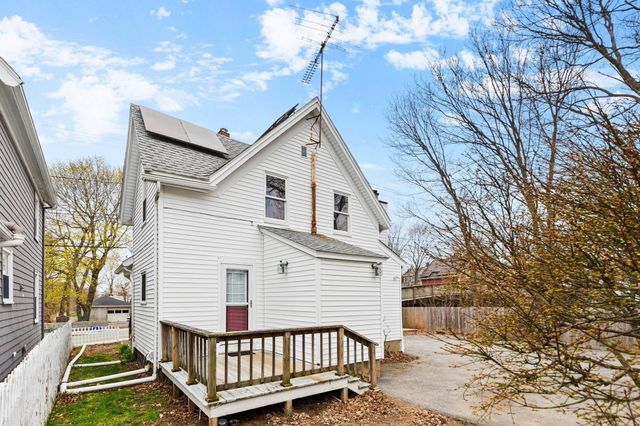 105 Centennial Ave, Gloucester, MA 01930