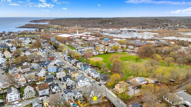 105 Centennial Ave, Gloucester, MA 01930