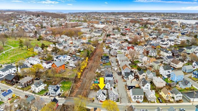 105 Centennial Ave, Gloucester, MA 01930