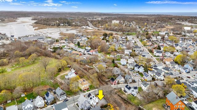 105 Centennial Ave, Gloucester, MA 01930
