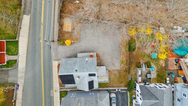 105 Centennial Ave, Gloucester, MA 01930