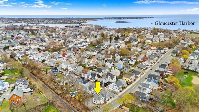 105 Centennial Ave, Gloucester, MA 01930