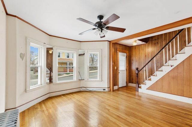 105 Centennial Ave, Gloucester, MA 01930