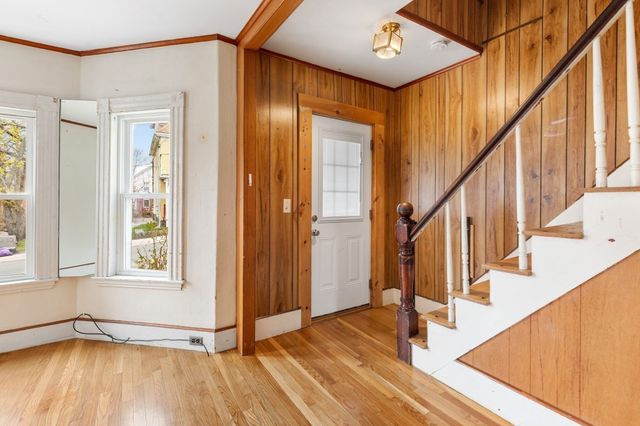 105 Centennial Ave, Gloucester, MA 01930