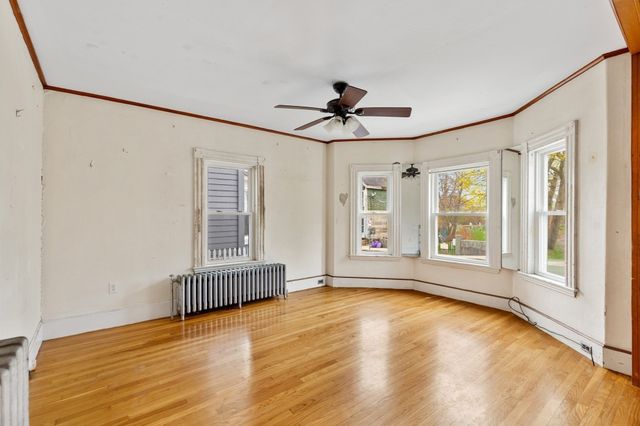 105 Centennial Ave, Gloucester, MA 01930